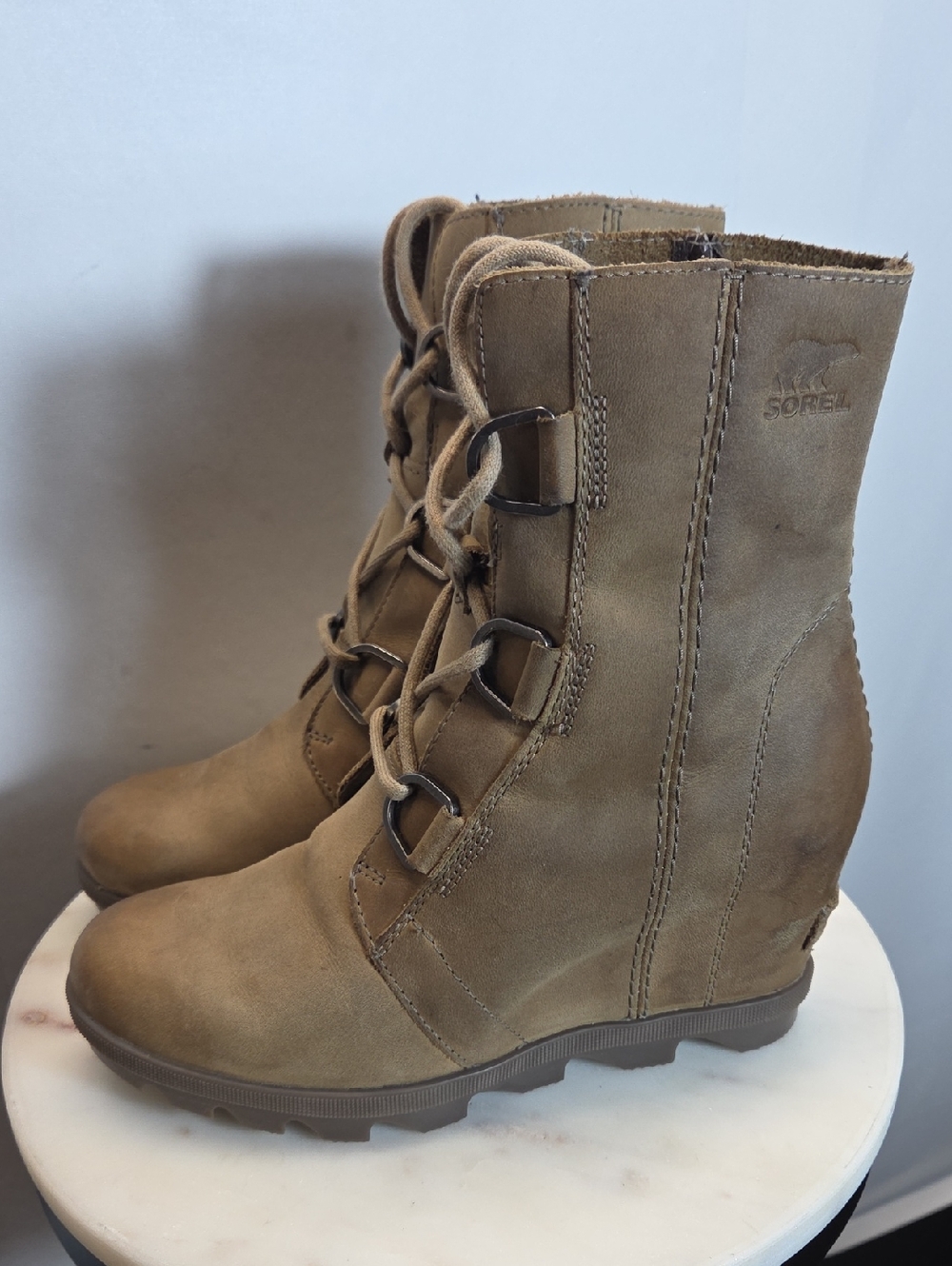 Sorel Joan Of Artic II Brown Suede Lace-Up Wedge Ankle Boots Size 7